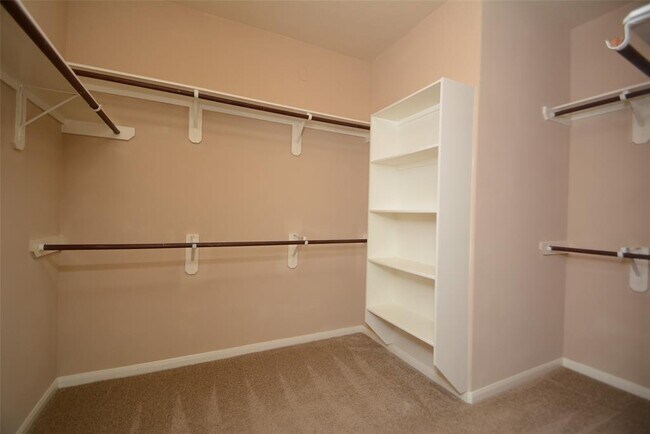 Building Photo - 21711 Tinsley Trails