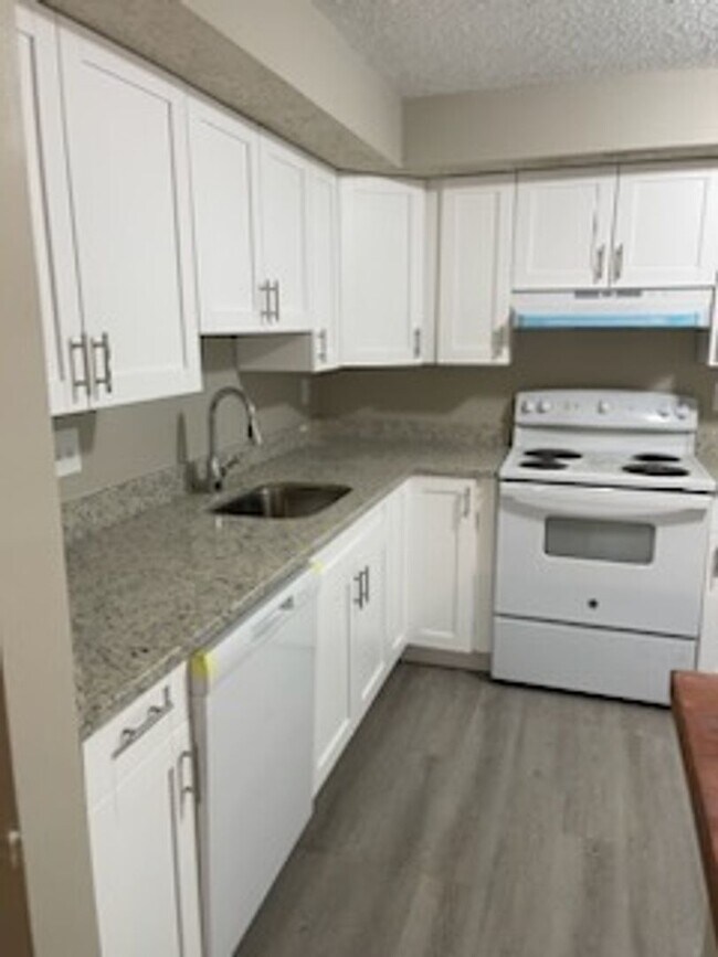 Building Photo - 3422 Belfry Ln