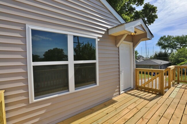 Building Photo - COMPLETELY UPDATED & READY 05-08-26!! 2-Bedroom 2nd Floor Duplex Just Minutes to the Beach!