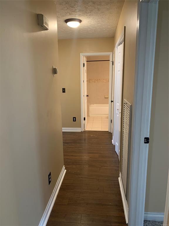 Building Photo - 243 Primrose Dr