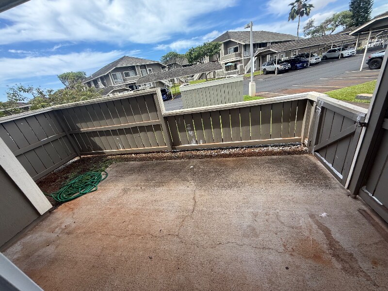 Building Photo - 94-1419-1419 Polani St