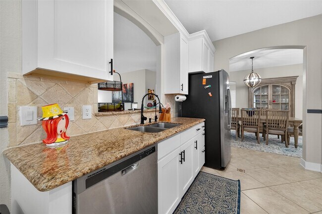 Building Photo - 3718 Garden Green Trail