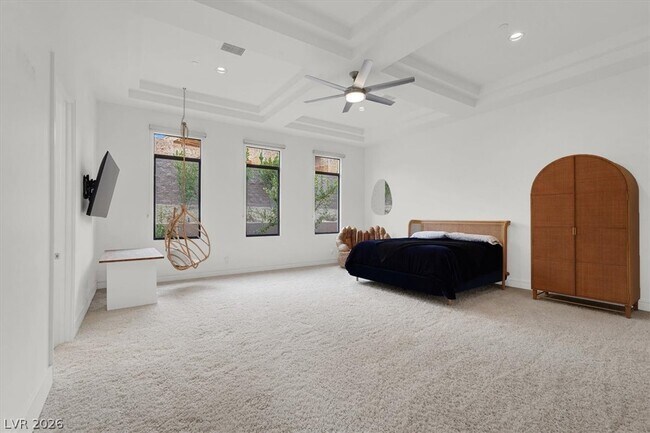 Building Photo - 20 Pebble Hills Ct