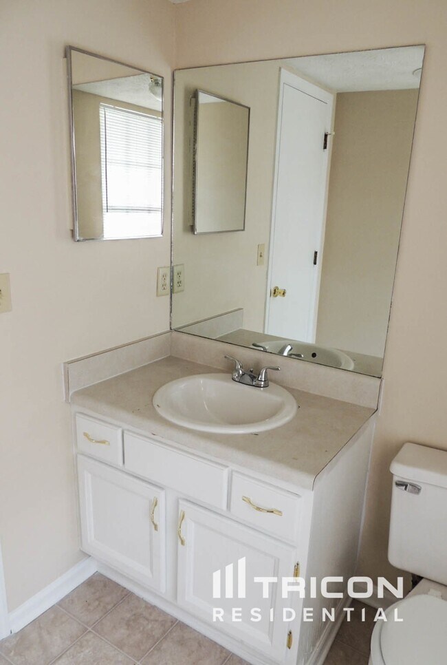 Building Photo - 5516 Marbut Forest Ct