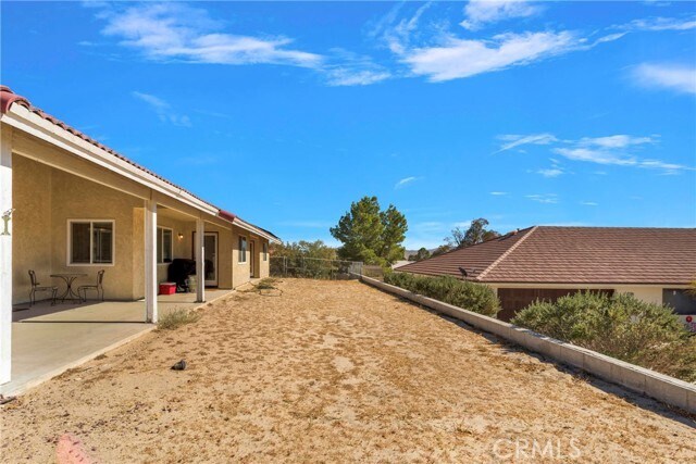 Building Photo - 26665 Lakeview Dr