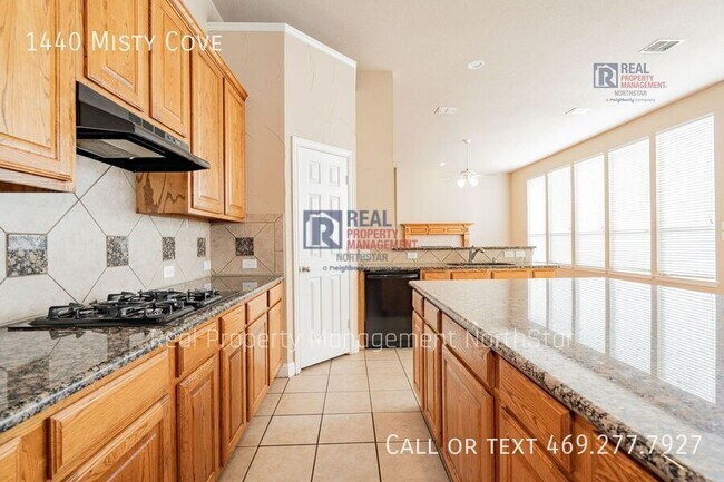 Building Photo - 1440 Misty Cove Dr