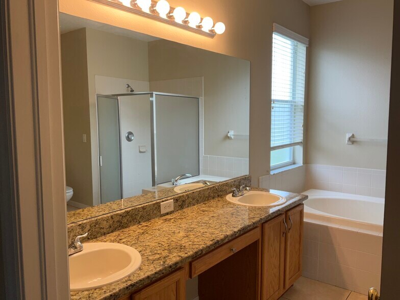 Building Photo - 19053 Tilobe Loop