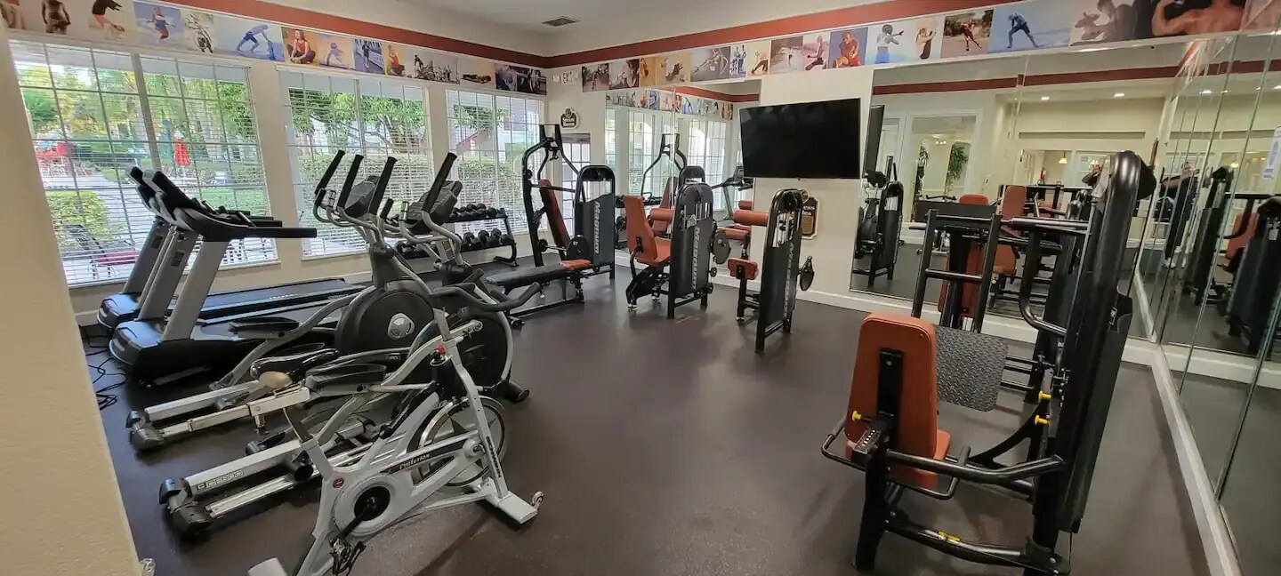 Building Photo - 11588 Westwood Blvd