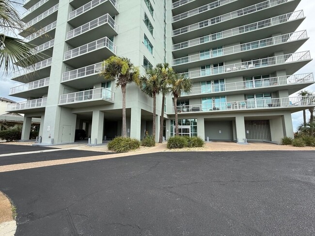 Building Photo - Pensacola Beach - Tristian Towers - 2 bedroom, 2 bathroom - Community Pool & Water views