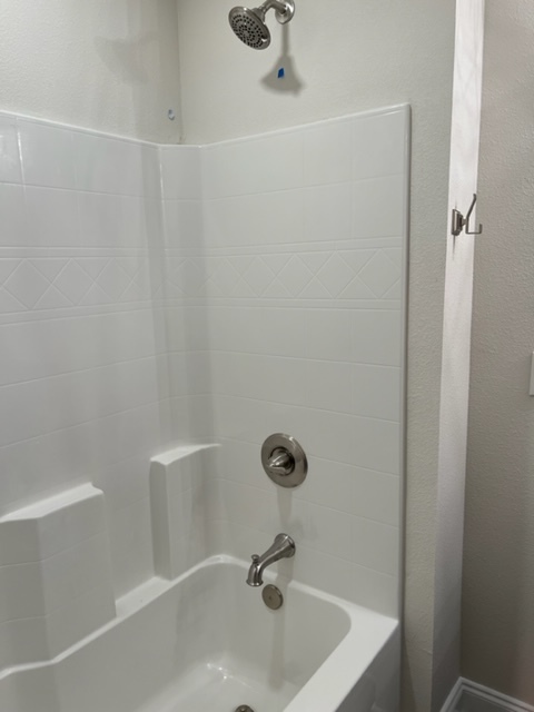 Building Photo - 818 Fairview Dr