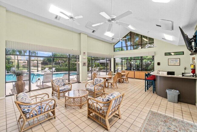 Building Photo - 4830 Brighton Lakes Blvd