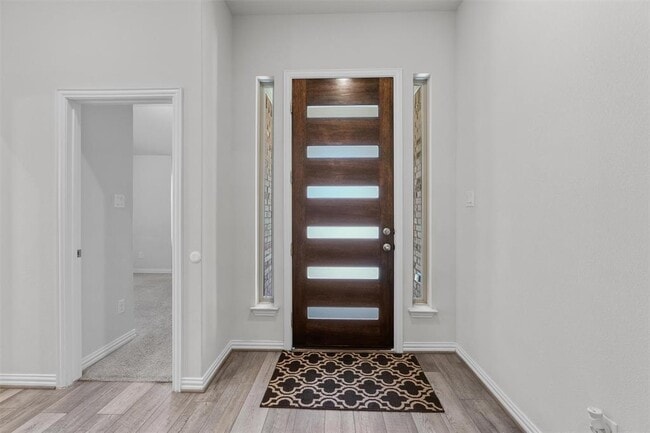 Building Photo - 562 Leadtree Loop