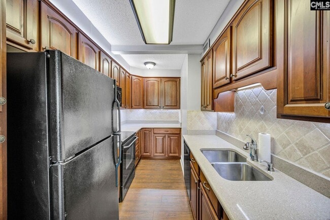 Building Photo - 1520 Senate St