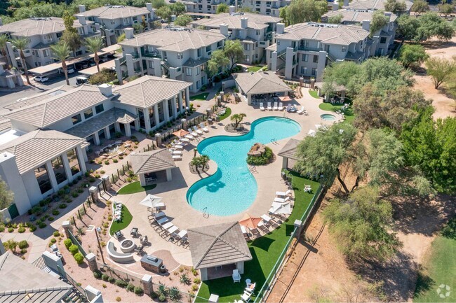 Building Photo - The Nines at Kierland