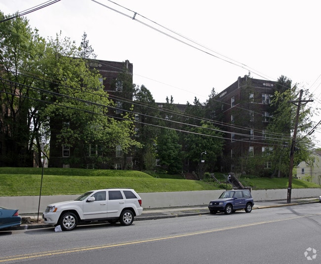 Primary Photo - 210 Franklin St