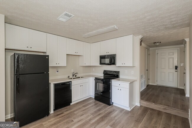 Building Photo - 295 Adena Ln W