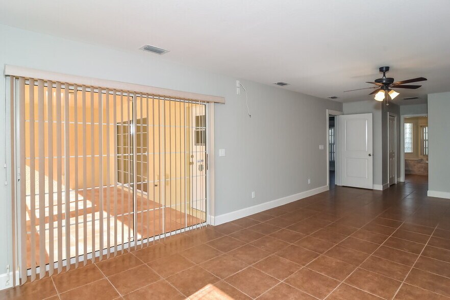 Building Photo - 610 Williams Ave