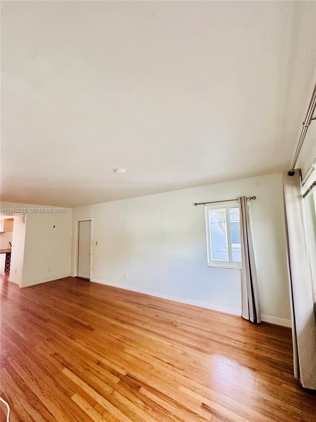 Building Photo - 1180 SW 22nd Terrace