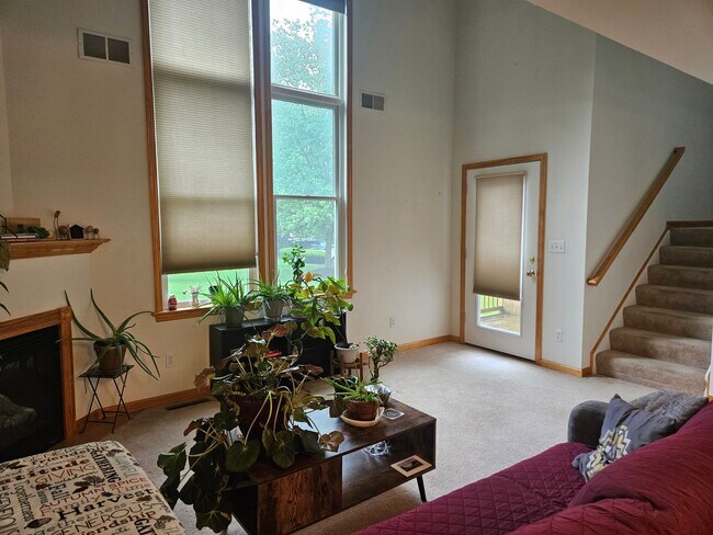 Building Photo - 751 Galen Dr
