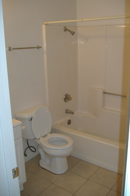 Building Photo - 631 J St