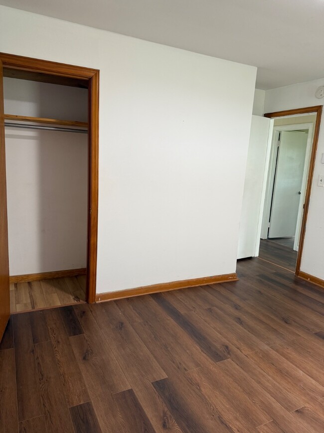 Building Photo - 275 Bellmeade Dr