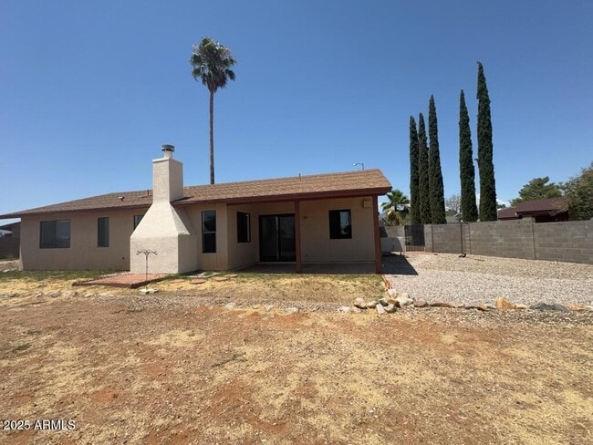 Building Photo - 1643 S Loma Plaza