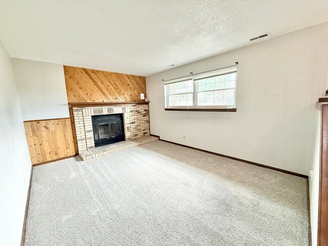 Building Photo - 6515 Flintridge Dr