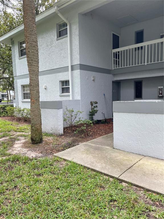 Building Photo - 571 Midway Track