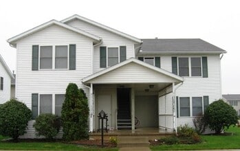 Building Photo - 213 Stonewall Ct