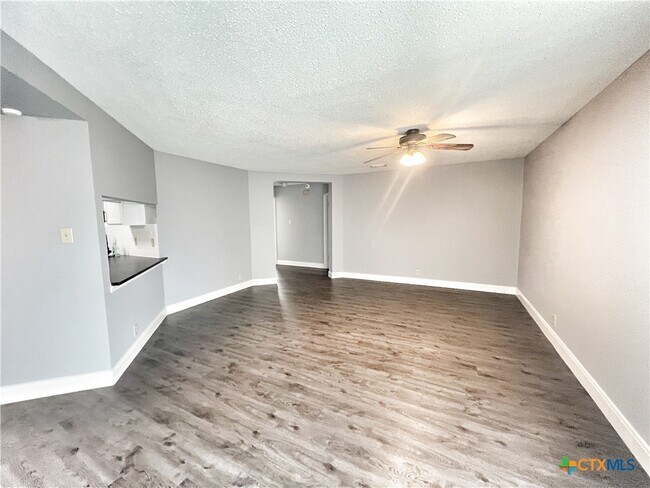 Building Photo - 13907 Quarles St