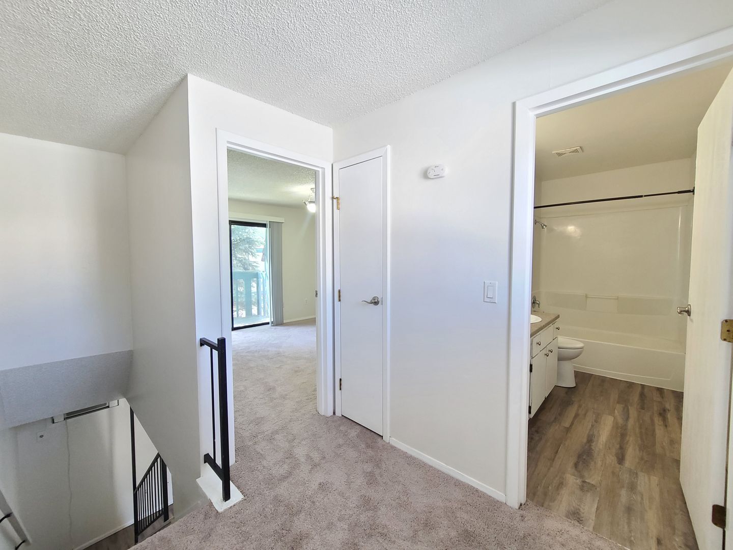 Building Photo - 2121 E Upriver Dr
