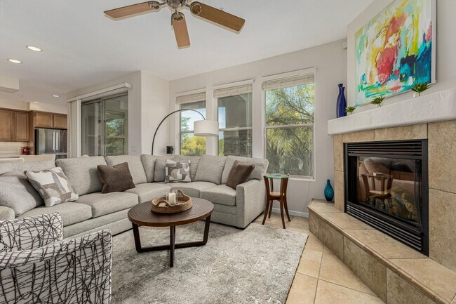 Building Photo - 10260 E White Feather Ln