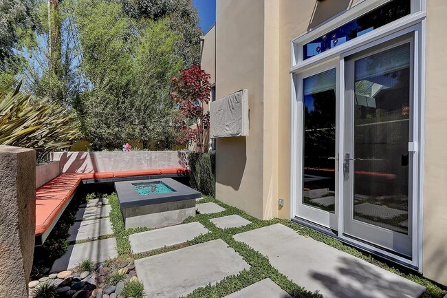 Building Photo - Stunning 4-Bedroom Home for Lease – Prime ...