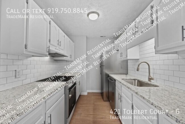 Building Photo - 421 Tolbert Ct