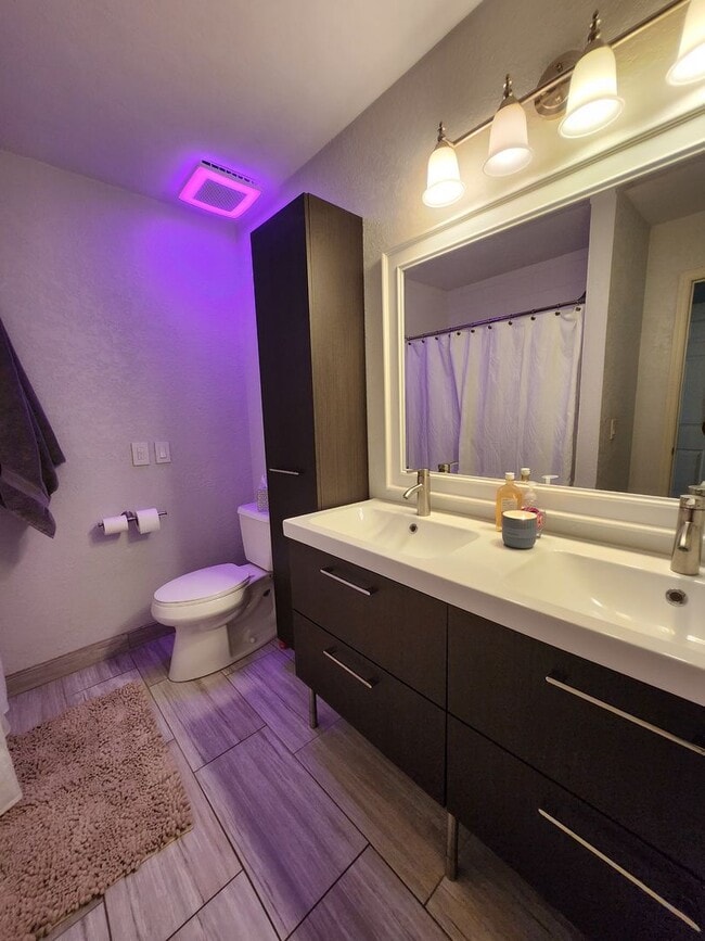 Building Photo - Fully Furnished in Mill Pond!