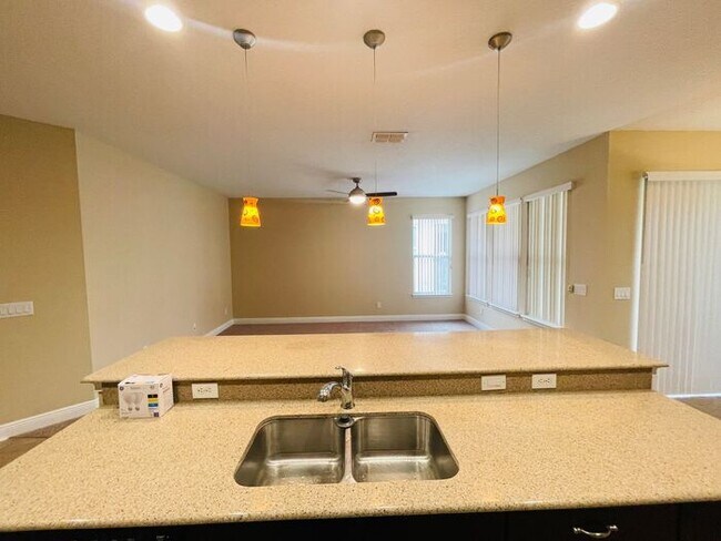 Building Photo - Thornhill Park-11507 Wakeworth St Orlando FL 32836