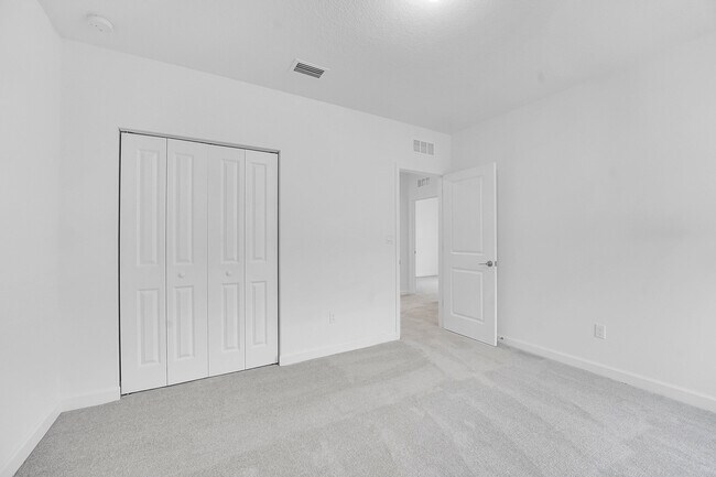 Building Photo - 3551 Angler Dr