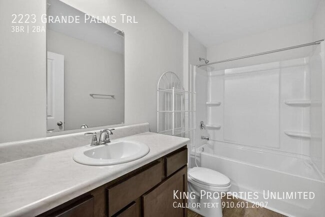 Building Photo - 2223 Grande Palms Trl