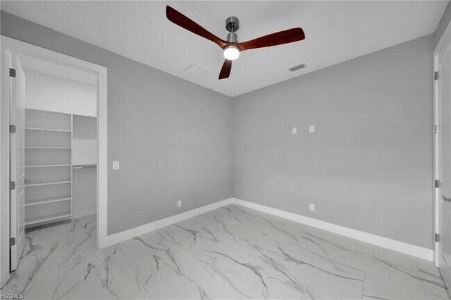 Building Photo - 1201 SW 8th Pl