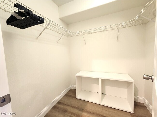 Building Photo - 7624 Glorietta Bay Ct