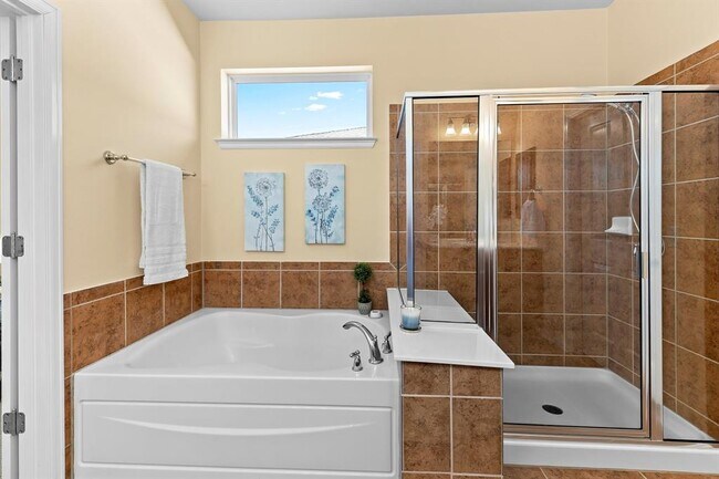 Building Photo - 128 Prairie Creek Trail
