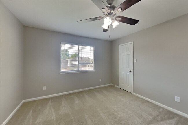 Building Photo - 21469 S Towerguard Dr