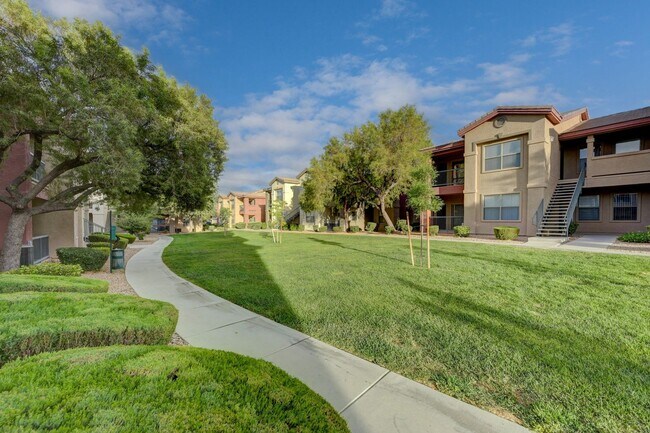 Building Photo - 8000 W Badura Ave