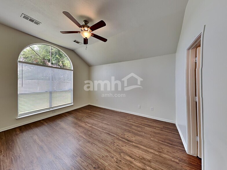 Building Photo - 13310 Ryan Landing Dr