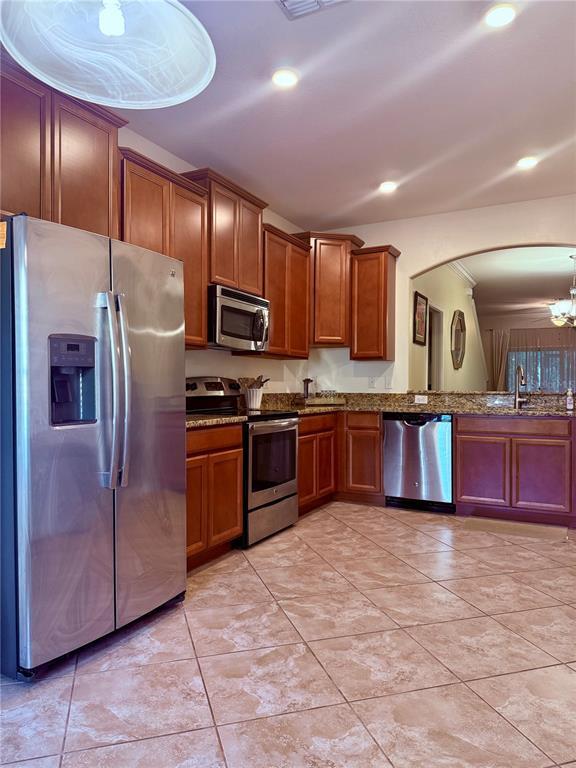 Building Photo - 2411 Willimette Dr