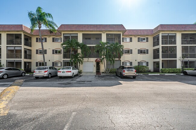 Building Photo - 251 S Cypress Rd