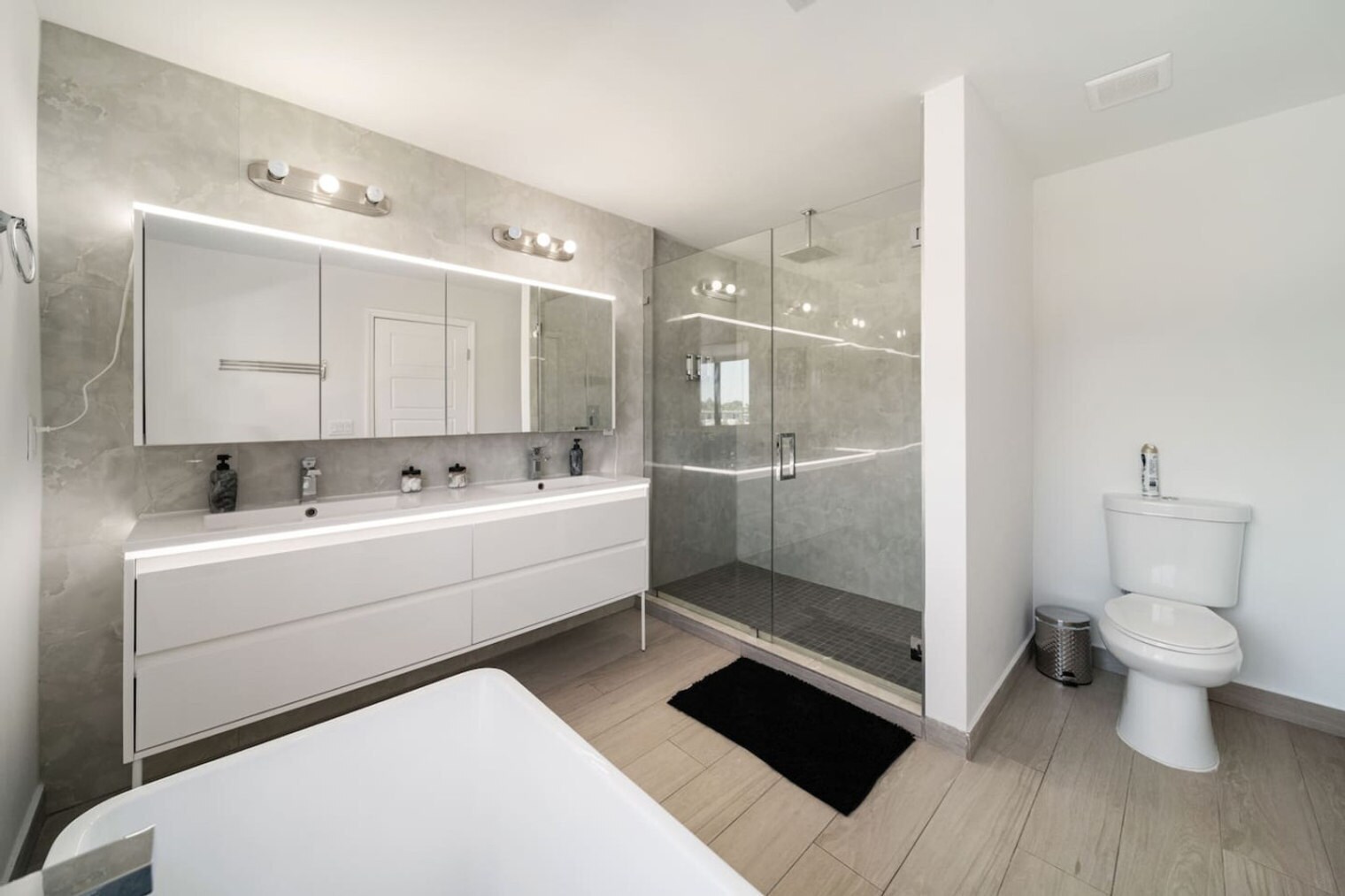 Building Photo - 3246 SW 44th St