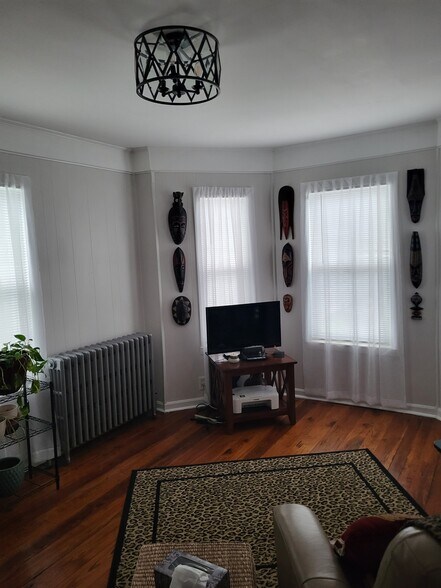 Primary Photo - 80 Carroll St