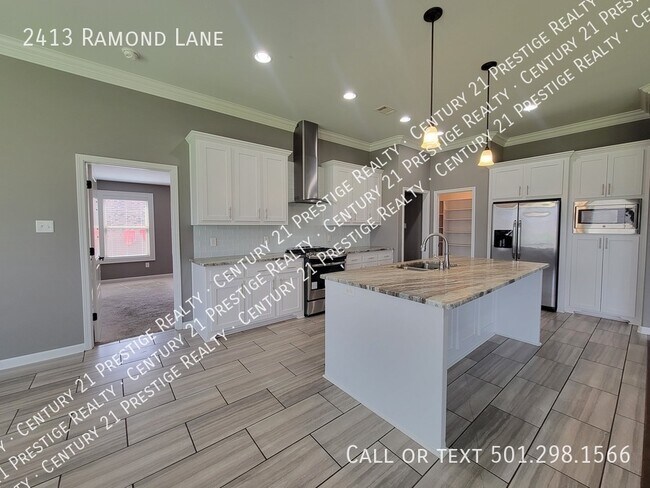 Building Photo - 2413 Ramond Ln