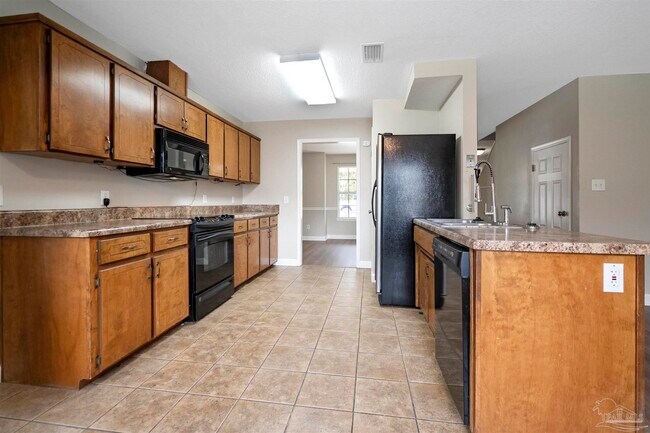 Building Photo - 5320 Powrie Dr